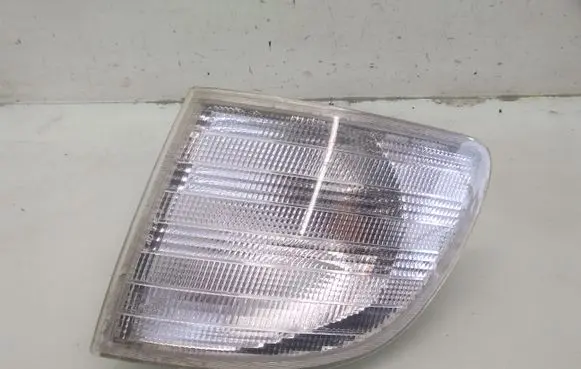 Mercedes-Benz Vito Viano W638 Front indicator light