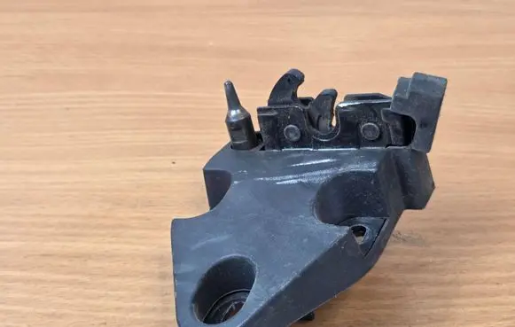 Renault Trafic III (X82) Rear door lock