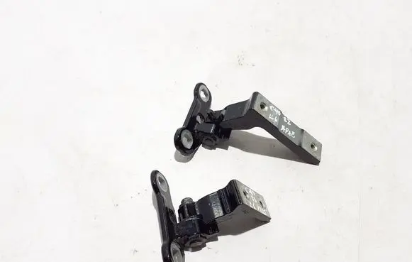 Volvo C40 Rear door upper hinge 31457096