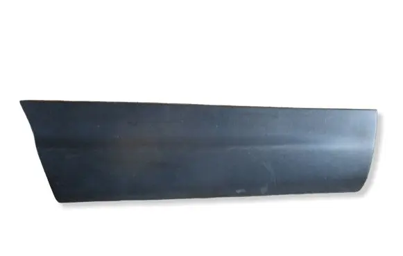 Nissan Qashqai Rear door trim (molding) 828704EA0A
