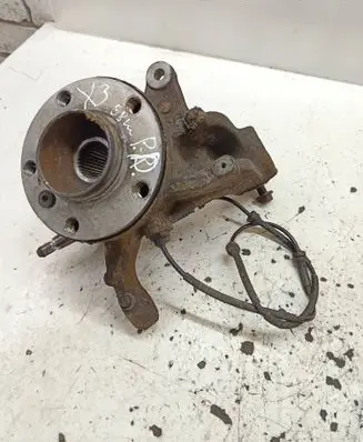 BMW X3 E83 Front wheel hub