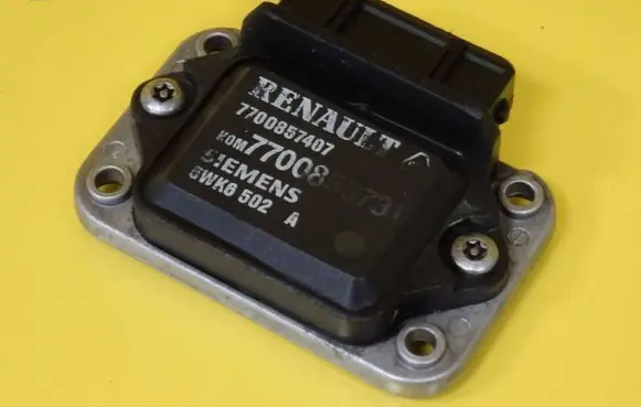 Renault Laguna I Ignition amplifier control unit 7700857407 7700853731
