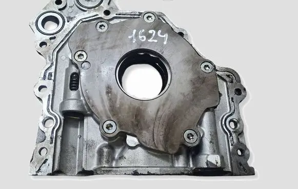 Citroen DS3 Oil pump 9686038880