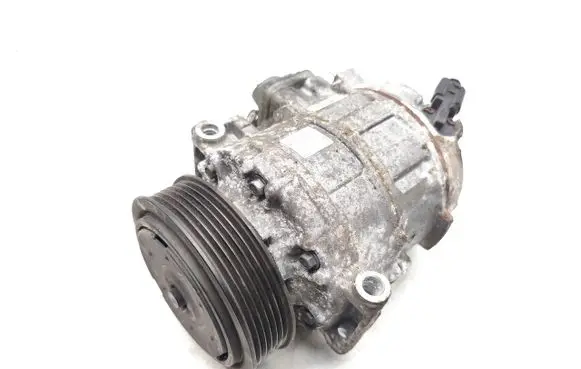 Volkswagen Golf V Air conditioning (A/C) compressor (pump) 1K0820859M