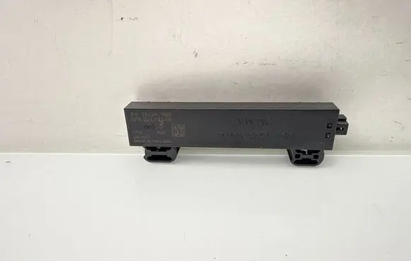 Volkswagen Golf VIII Keyless system antenna 5WA962132