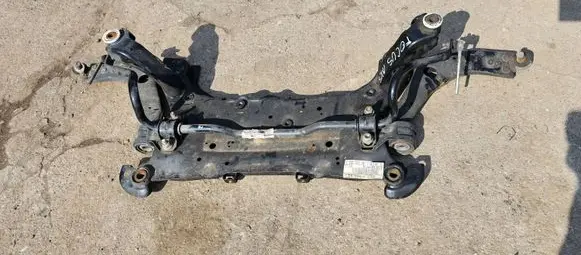 Ford Focus Engine mount bracket
