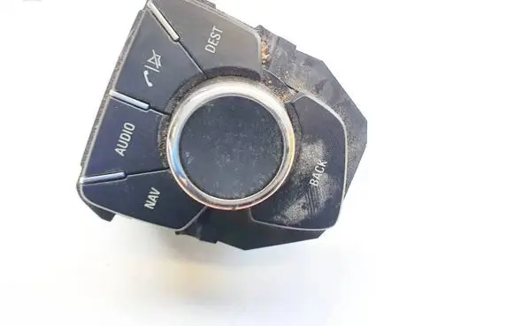 Multifunctional control switch/knob