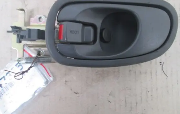 KIA Shuma Front door interior handle
