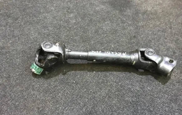 Hyundai Accent Steering column universal joint