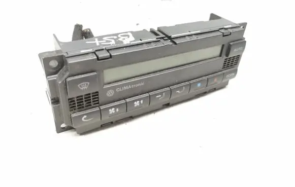 Volkswagen PASSAT B5.5 Climate control unit