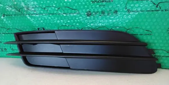 Front bumper lower grill