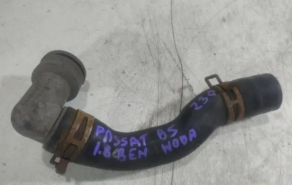 Volkswagen PASSAT B5 Engine coolant pipe/hose 357121051K