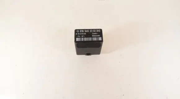 Mercedes-Benz Vito Viano W638 Other relay A0165452332