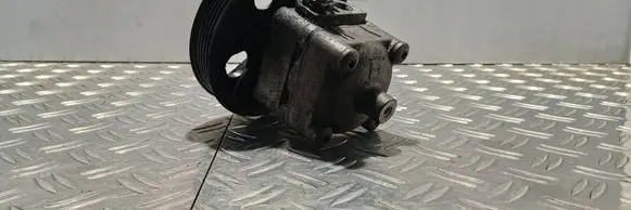Volvo S80 Power steering pump 9485757