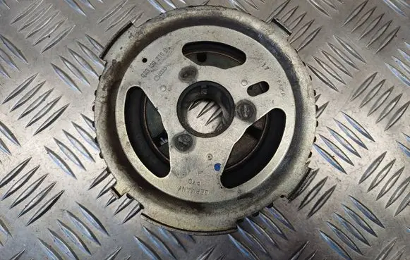 Volkswagen Touran I Camshaft pulley/ VANOS 03G109239B 038109111E
