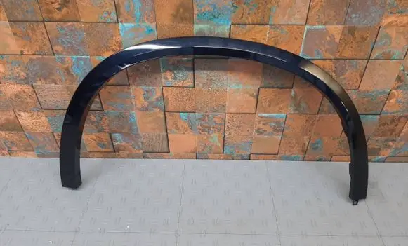 BMW X5 G05 Front arch trim 8069286 8099124 51778099124