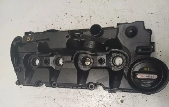 Volkswagen Golf VI Rocker cam cover 04L103475A