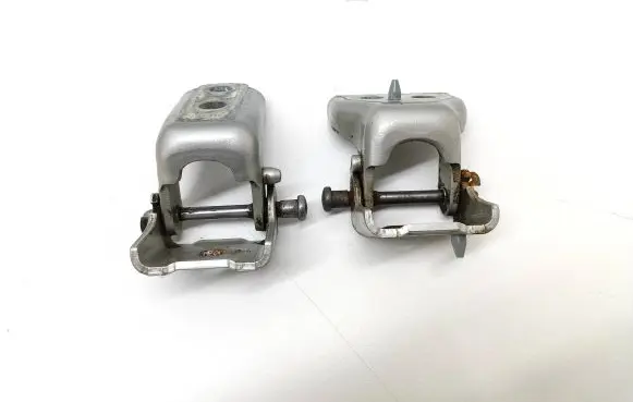 Front door hinge set