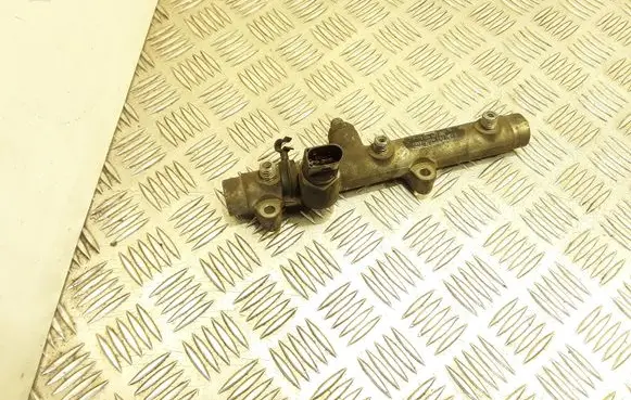 Audi A8 S8 D3 4E Fuel main line pipe 059130089D 0281002691