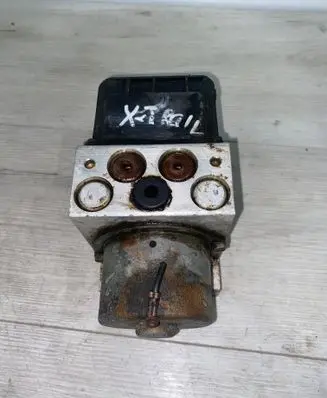 Nissan X-Trail T30 ABS Pump 47600ar005