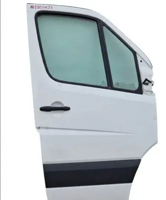 Mercedes-Benz Sprinter W906 Front door MS2C0421