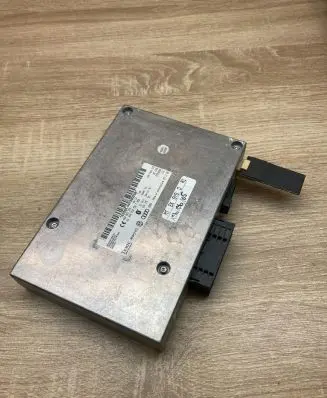 Audi A6 S6 C6 4F Bluetooth control unit module 4E0862335 4E910336F