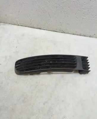 Audi A4 S4 B5 8D Front bumper lower grill 3B0853678B