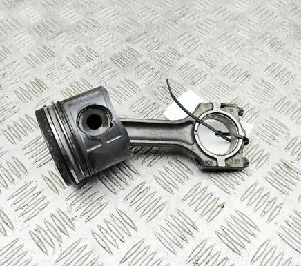 BMW X5 E53 Piston 7786998 2249815