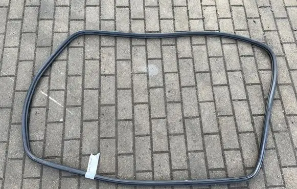 Audi Q7 4L Trunk rubber seal (body) 4L0827705H