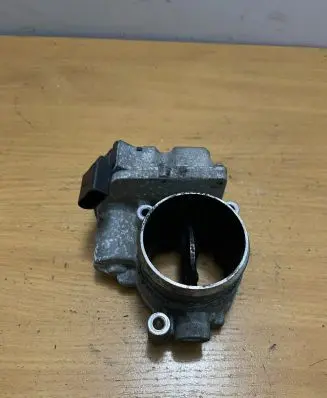 Hyundai Santa Fe Throttle valve 310027410