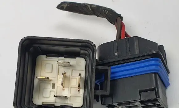 Chrysler 300 - 300C Other relay 56007078