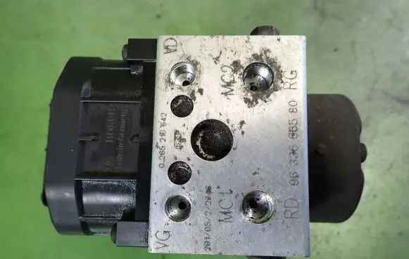 Citroen Xsara Picasso ABS Pump