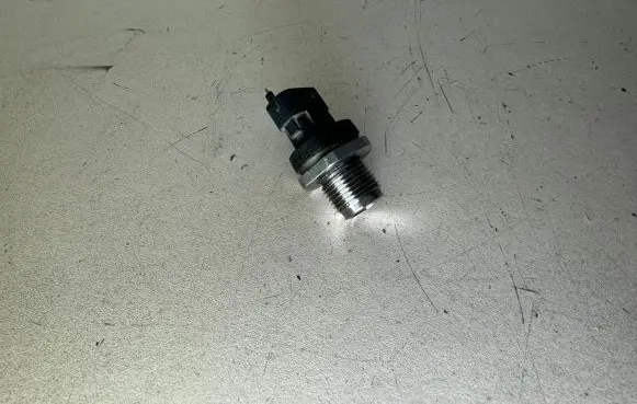 Hyundai i30 Fuel pressure sensor 0281002863