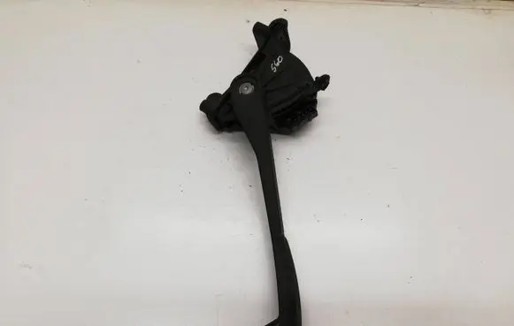 Volvo S60 Accelerator throttle pedal 30666659