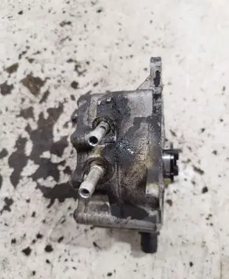 Audi A3 S3 A3 Sportback 8P Fuel injection high pressure pump 03G145209
