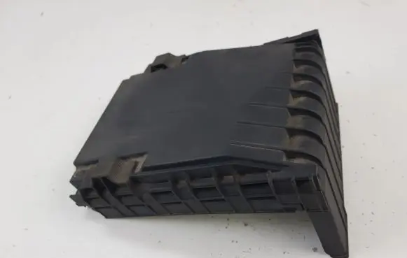 Volkswagen PASSAT B6 Fuse box cover 1K0937132F