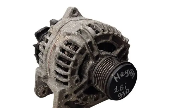 Renault Megane III Generator/alternator 231008578R 0124425093