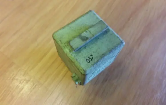 BMW 5 E39 Other relay 61368373700