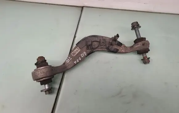 Rear control arm