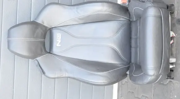 Aston Martin Vantage III Front driver seat 