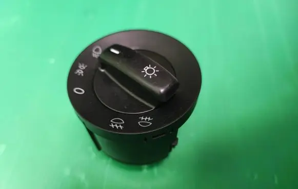 Volkswagen Caddy Light switch 113463 6900G44