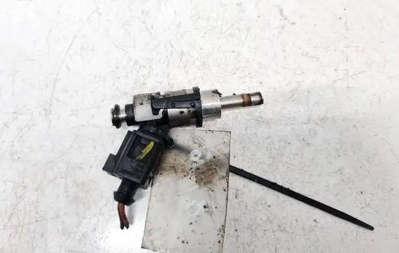 Fuel injector