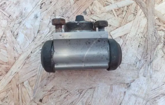 Opel Corsa D Rear brake cylinder AP1983
