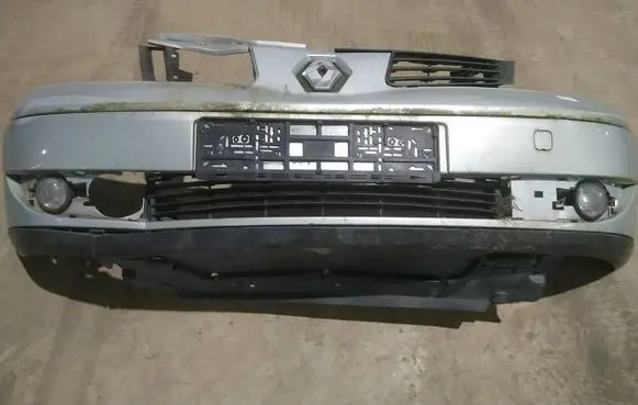 Renault Espace - Grand espace IV Front bumper pilkas