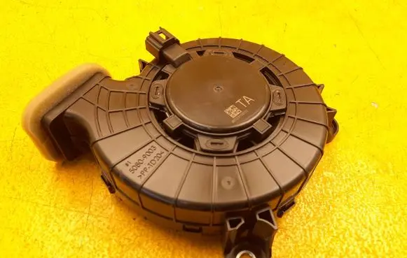 Nissan Qashqai J12 Hybrid/electric vehicle battery fan 50809002