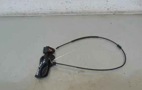 BMW 1 F20 F21 Tie down hook / loop 7221913