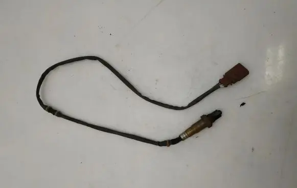 Volkswagen PASSAT CC Lambda probe sensor 06J906262C