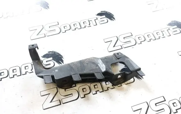BMW 5 E39 Headlight/headlamp mounting bracket