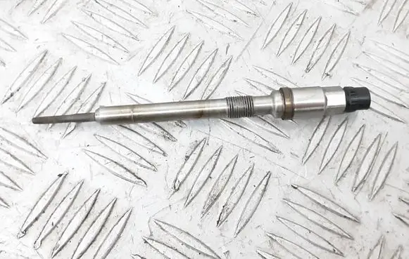 Volkswagen Golf VII Glow plug 03L905061G