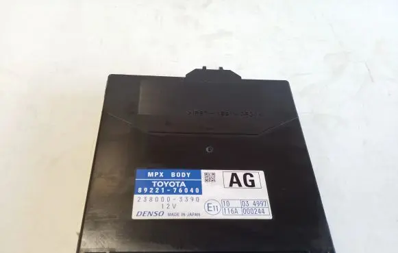 Lexus CT 200H Other control units/modules 2380003390 8922176040